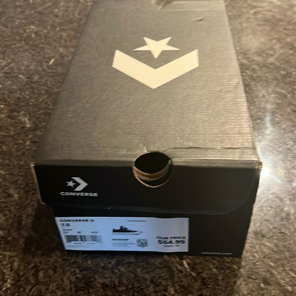 Converse 7 1/2 black sneakers